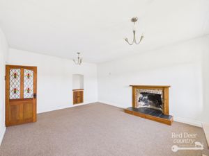Sitting Room- click for photo gallery